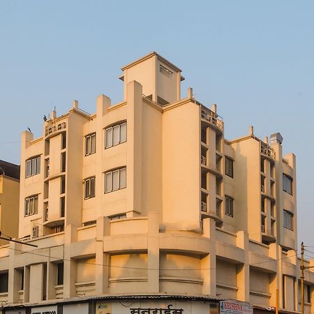 Oyo 13089 Hotel Gold Crest Navi Mumbai Exterior foto