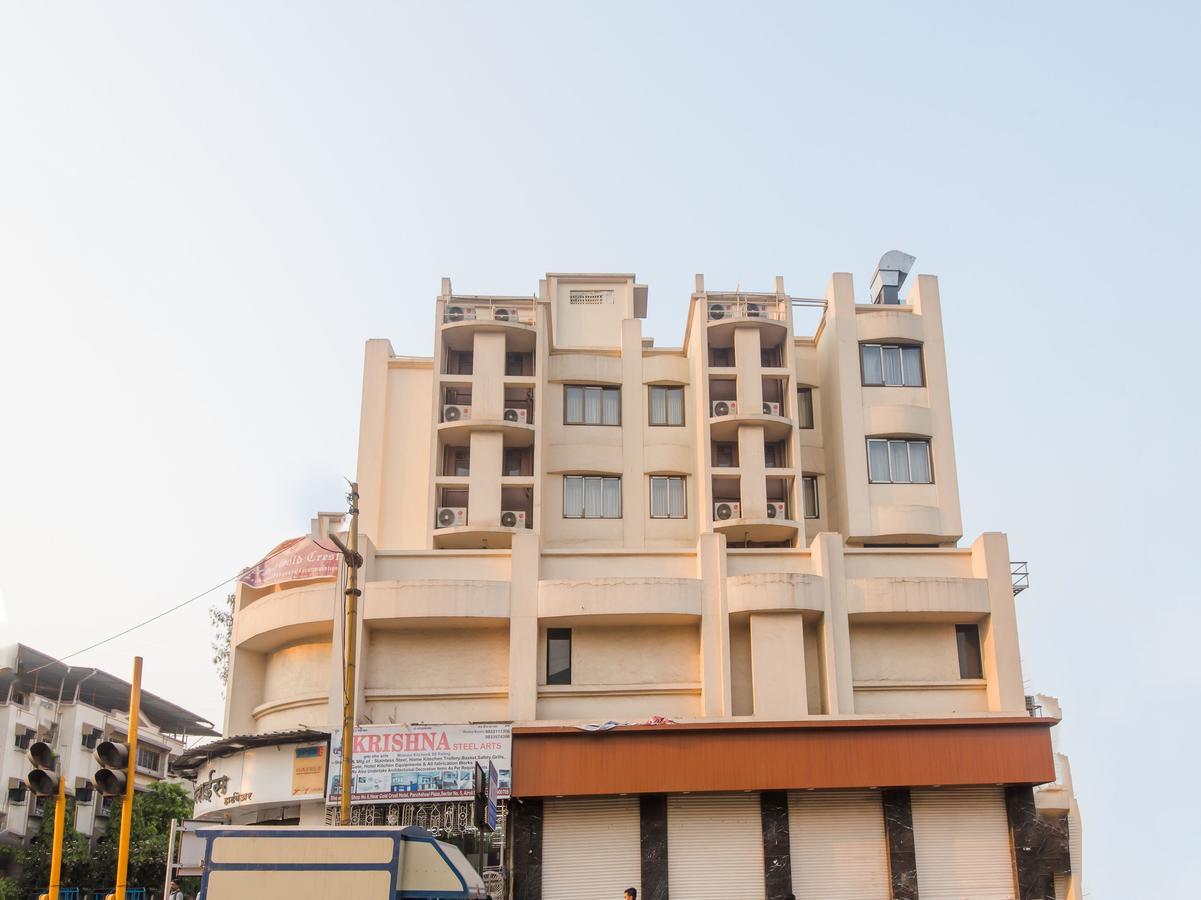 Oyo 13089 Hotel Gold Crest Navi Mumbai Exterior foto